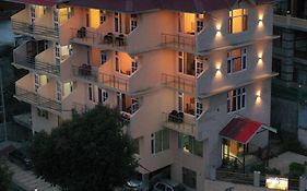 !!! Hotel The Nirvana Hills By Hotel Manu !!! A Luxury Stay With Mountain View!!!Couple Friendly!!! Balcony Rooms!!!Open Terrace With 360 View!!!